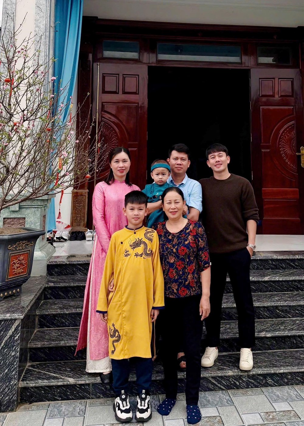 Các cầu thủ Việt ấm áp bên gia đình dịp Tết Bính Ngọ 2026 - ảnh 8