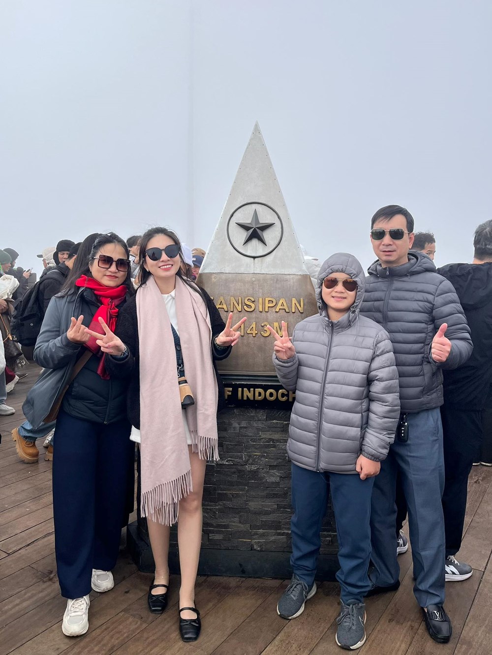 Fansipan rộn ràng bước chân du xuân những ngày đầu năm - ảnh 5