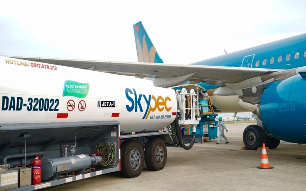 Bộ Xây dựng đề xuất loạt giải pháp hỗ trợ vận tải trước biến động giá nhiên liệu - ảnh 1