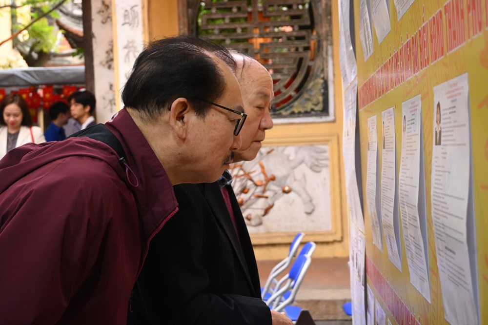 Cử tri Hà Nội đi bầu cử tại các “địa chỉ đỏ” - ảnh 14