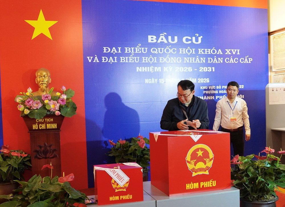 Cử tri Hà Nội đi bầu cử tại các “địa chỉ đỏ” - ảnh 4