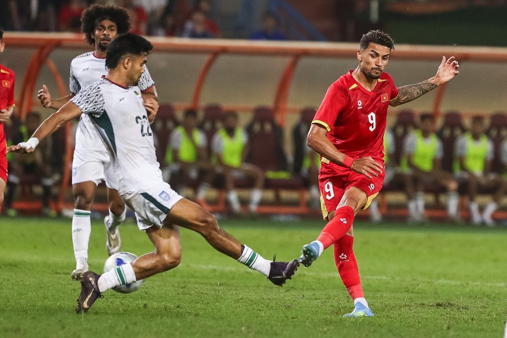 Rất tự hào vì trận đầu khoác áo ĐT Việt Nam thắng 3-0 - ảnh 1