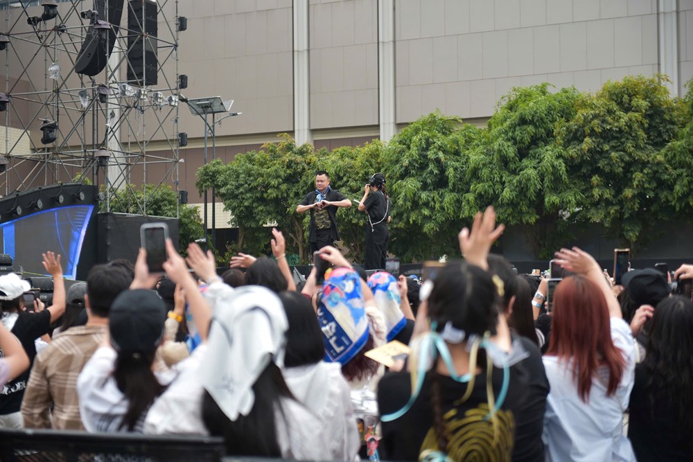 Cận cảnh buổi soundcheck “rực lửa” của Trạm Yêu Concert 4 - ảnh 6