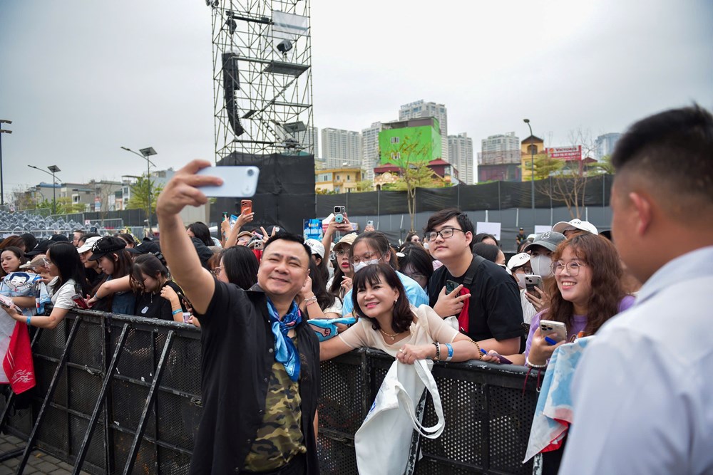 Cận cảnh buổi soundcheck “rực lửa” của Trạm Yêu Concert 4 - ảnh 10