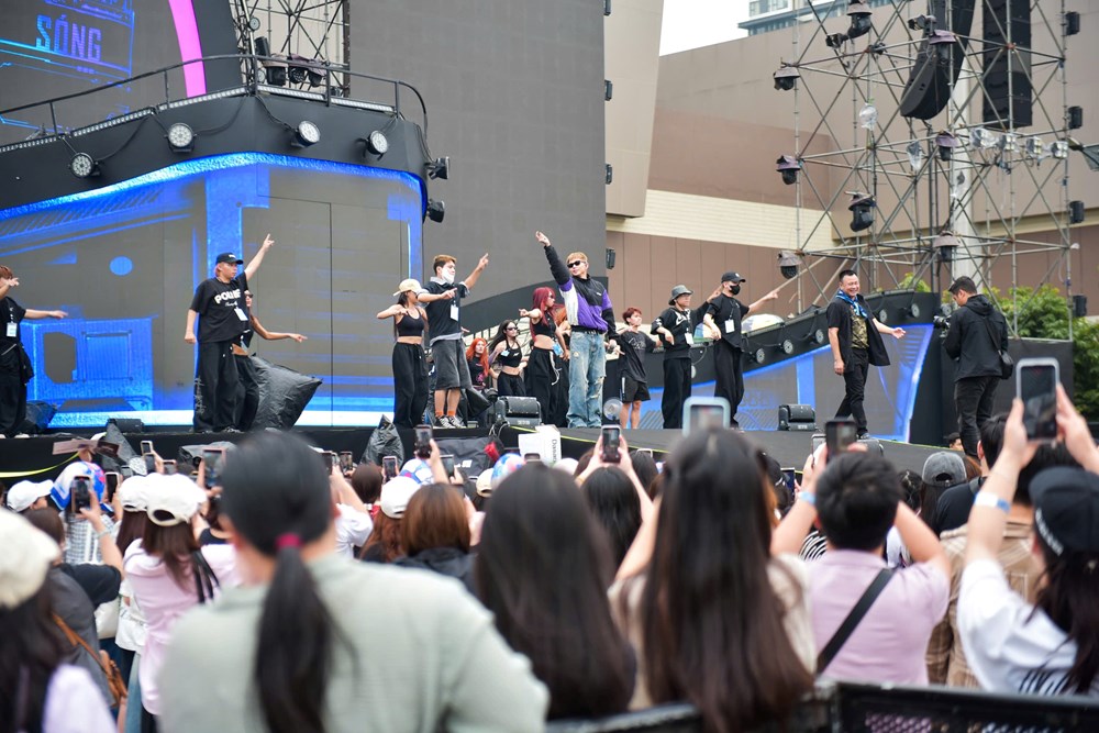 Cận cảnh buổi soundcheck “rực lửa” của Trạm Yêu Concert 4 - ảnh 5