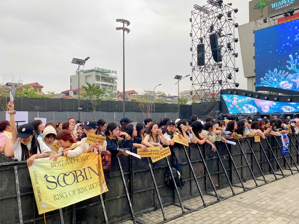 Cận cảnh buổi soundcheck “rực lửa” của Trạm Yêu Concert 4 - ảnh 3