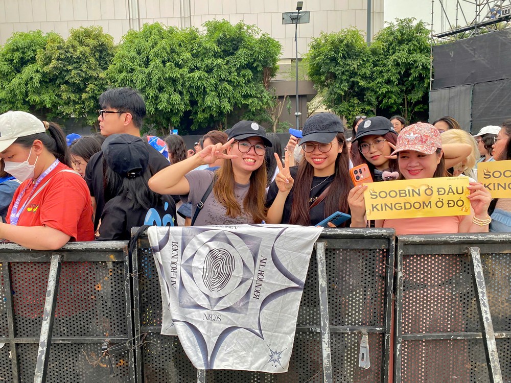 Cận cảnh buổi soundcheck “rực lửa” của Trạm Yêu Concert 4 - ảnh 2