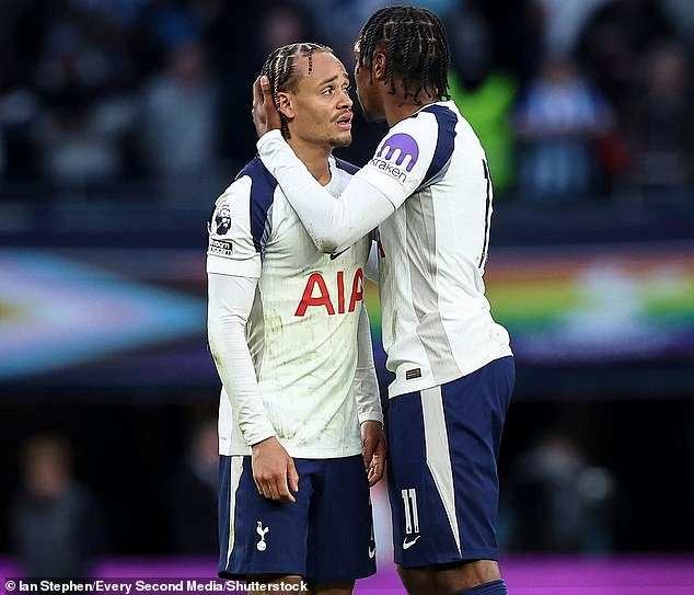 HLV De Zerbi cảnh cáo cầu thủ Tottenham sau trận hòa đáng tiếc  - ảnh 1