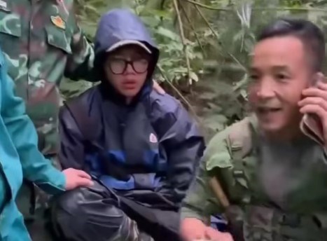 Tìm thấy nam sinh Hà Nội mất tích ở Tam Đảo sau 36 giờ nghẹt thở - ảnh 2