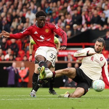 Man United nhọc nhằn giành chiến thắng 3-2 trước Liverpool - ảnh 1