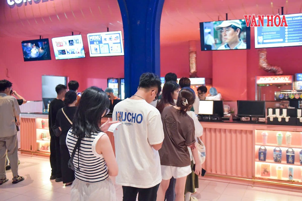 Lãnh đạo Bộ VHTTDL khảo sát các rạp chiếu trong Tuần phim dịp Kỷ niệm 79 năm Ngày Thương binh - Liệt sĩ - ảnh 2