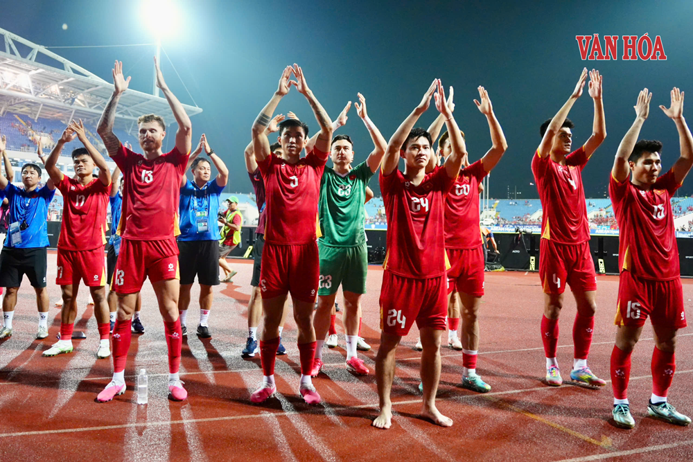 Tuyển Việt Nam lên hạng sau khi vào chung kết ASEAN Cup 2026 - ảnh 1