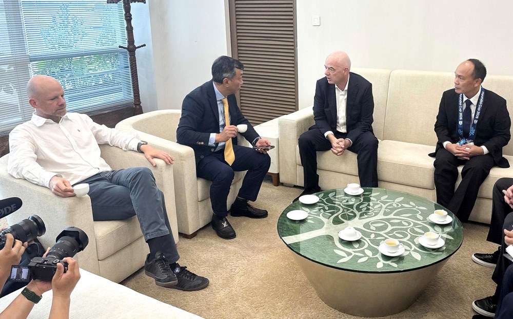 Chủ tịch FIFA Gianni Infantino đã có mặt tại Hà Nội, dự khán trận chung kết ASEAN Cup - ảnh 3