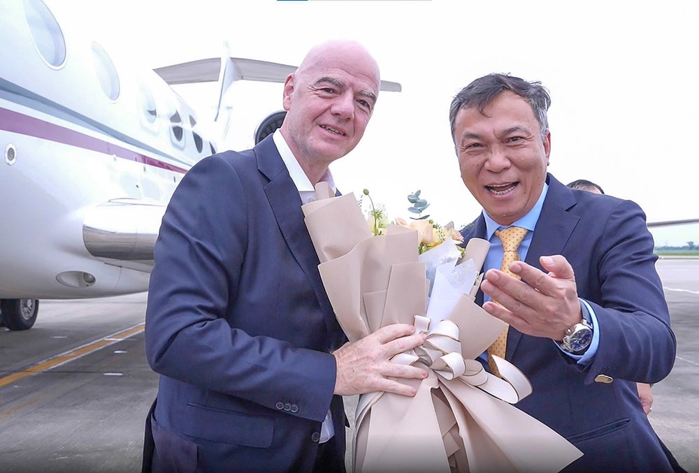 Chủ tịch FIFA Gianni Infantino đã có mặt tại Hà Nội, dự khán trận chung kết ASEAN Cup - ảnh 2