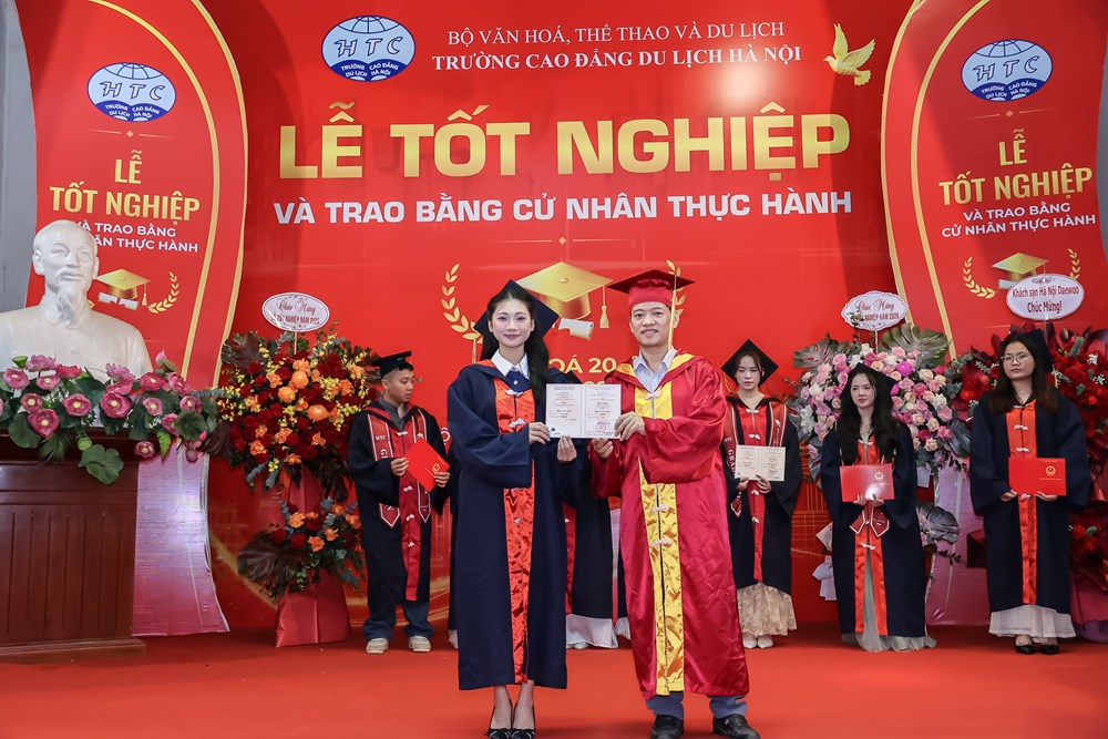 Trường Cao đẳng Du lịch Hà Nội trao bằng tốt nghiệp năm 2026 cho 902 tân cử nhân  - ảnh 4