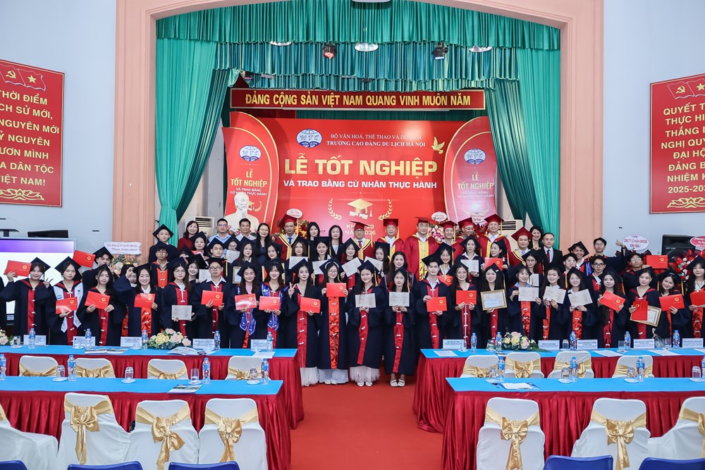 Trường Cao đẳng Du lịch Hà Nội trao bằng tốt nghiệp năm 2026 cho 902 tân cử nhân  - ảnh 6