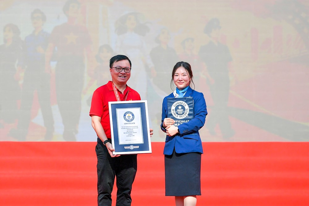 “Cùng Việt Nam tiến bước” xác lập Kỷ lục Guinness thế giới với hơn 10 tỉ bước chân - ảnh 2