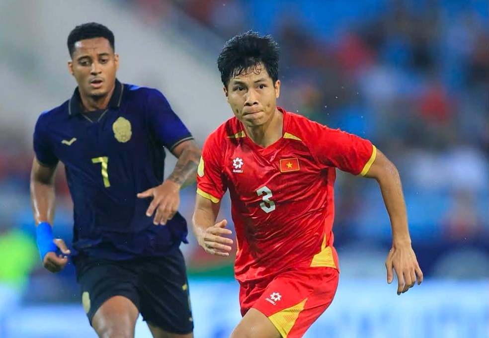 Văn Vĩ nghỉ thi đấu hơn 1 tháng, lỡ hẹn với FIFA ASEAN Cup 2026 - ảnh 1