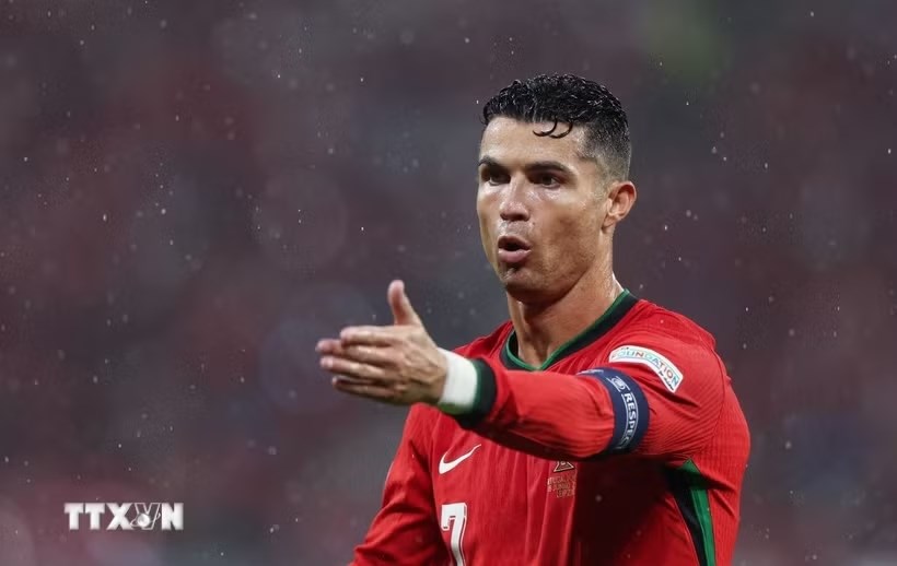 Ronaldo đặt điều kiện cứng rắn để trở lại đội tuyển Bồ Đào Nha - ảnh 1