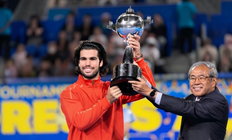Carlos Alcaraz bảo vệ thành công ngôi vô địch Japan Open  - ảnh 1