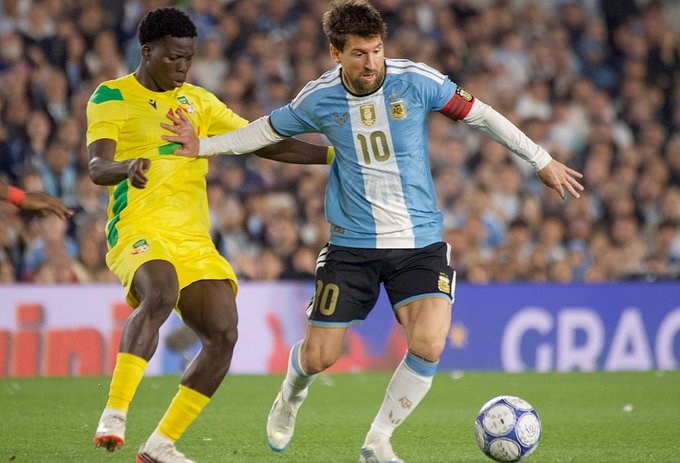 Tuyển Benin thất vọng sau trận chia tay Messi - ảnh 1