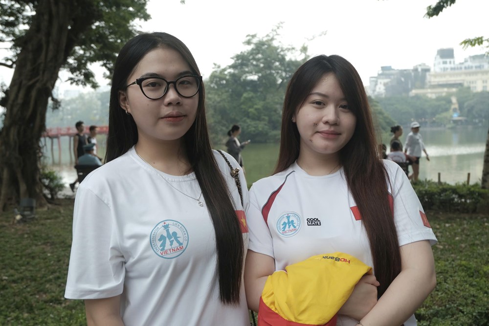 Trải nghiệm “đắm mình” trong các môn thể thao tại hồ Hoàn Kiếm - ảnh 3