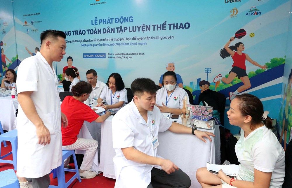 Kiểm tra sức khỏe, hướng dẫn phương pháp tập luyện: Điểm nhấn thiết thực tại Lễ phát động Phong trào toàn dân tập luyện thể thao - ảnh 6