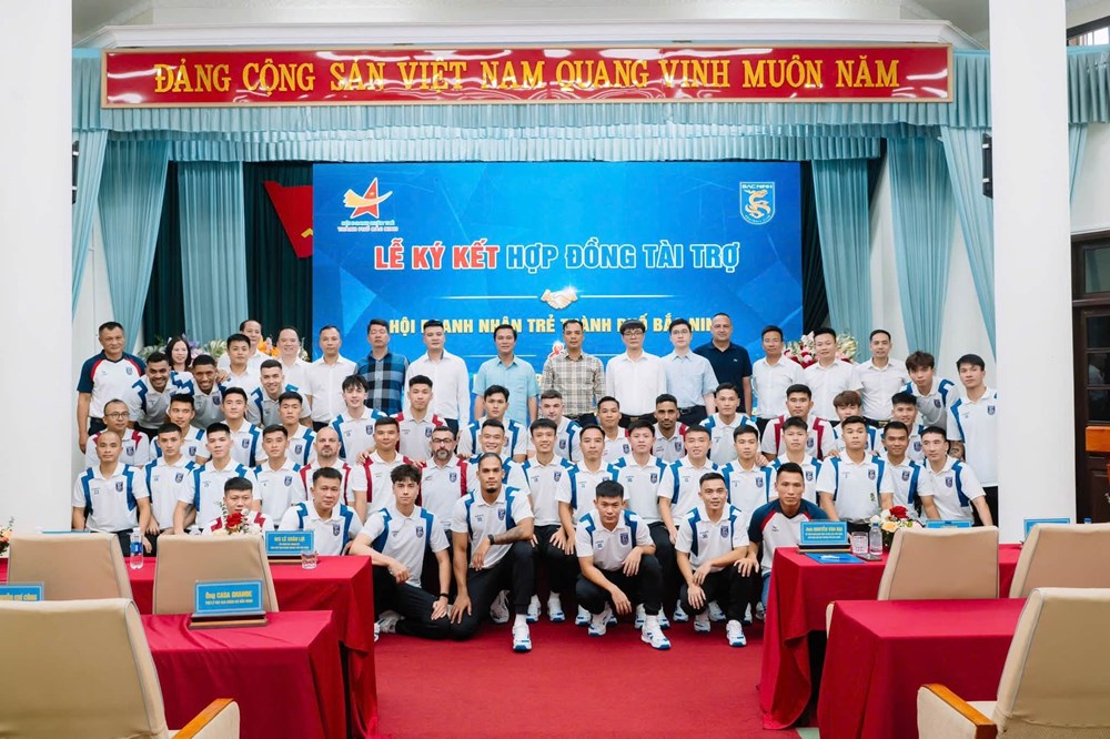 CLB Bóng đá Bắc Ninh nhận tài trợ 150 tỉ đồng từ Hội Doanh nhân trẻ thành phố - ảnh 3