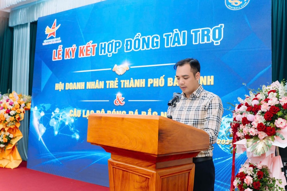 CLB Bóng đá Bắc Ninh nhận tài trợ 150 tỉ đồng từ Hội Doanh nhân trẻ thành phố - ảnh 1