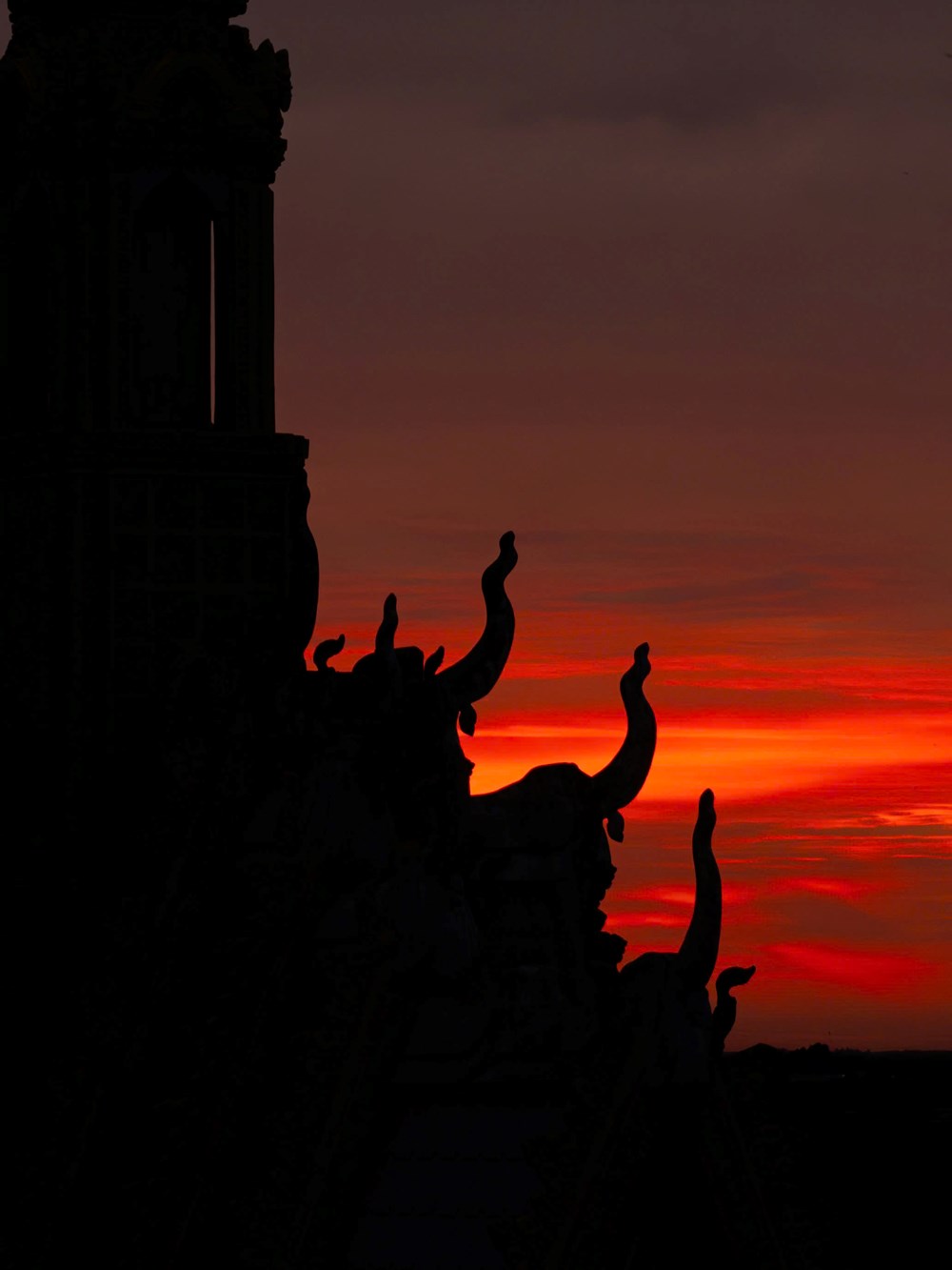 Sốt rần rần khoảnh khắc hoàng hôn đẹp siêu thực tại núi Bà Đen - ảnh 8