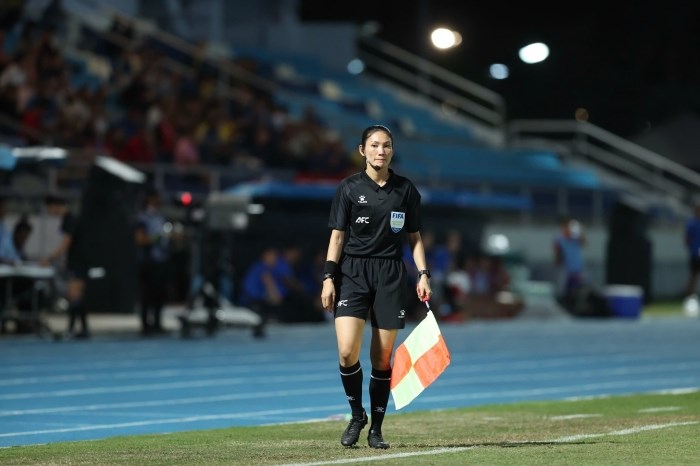 Sai sót trọng tài ở chung kết bóng đá nữ SEA Games 33: AFC sẽ xem xét trách nhiệm - ảnh 1