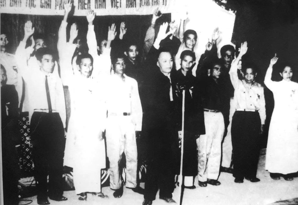 Thành lập Mặt trận Dân tộc Giải phóng miền Nam Việt Nam - ảnh 1