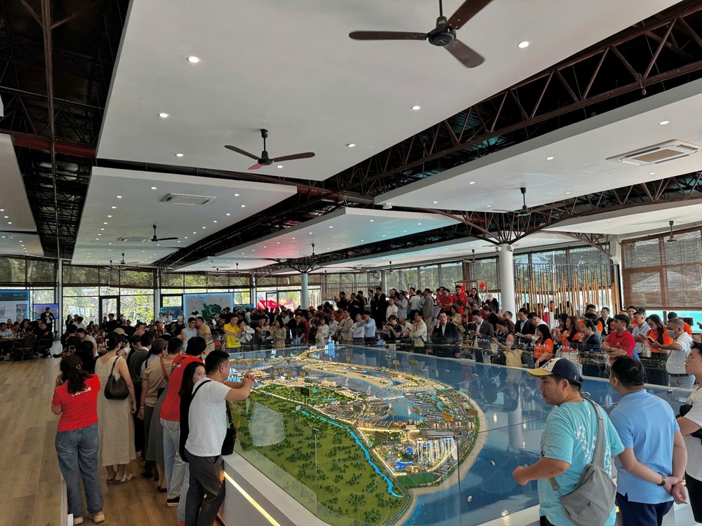 Giới tinh hoa chọn “kỳ quan đô thị” Vinhomes Green Paradise để “nhân bản” giá trị - ảnh 1