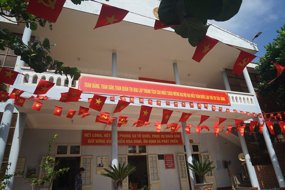 [Ảnh] Quân và dân Trường Sa hướng về Đại hội đại biểu toàn quốc lần thứ XIV của Đảng - ảnh 2