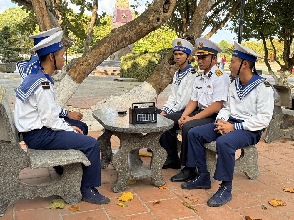 [Ảnh] Quân và dân Trường Sa hướng về Đại hội đại biểu toàn quốc lần thứ XIV của Đảng - ảnh 9