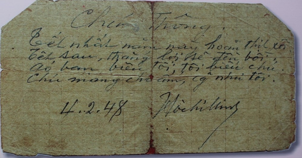 Bác Hồ gửi áo và thơ, lan tỏa tinh thần Tết kháng chiến - ảnh 1