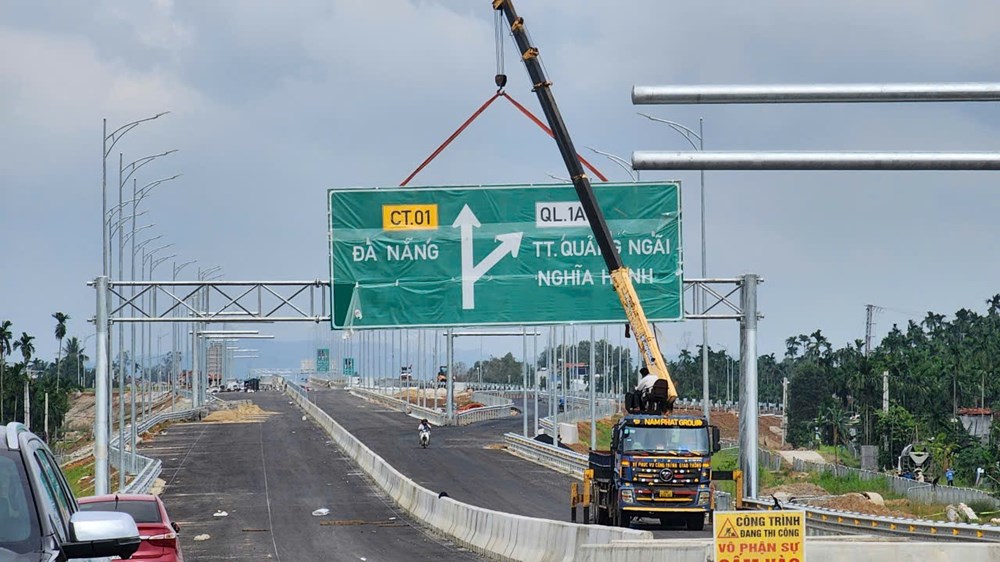 Hơn 170 km cao tốc Bắc - Nam khai thác trước Tết - ảnh 1