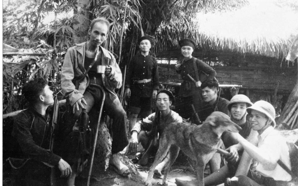 Thành lập lực lượng Cảnh vệ - ảnh 1