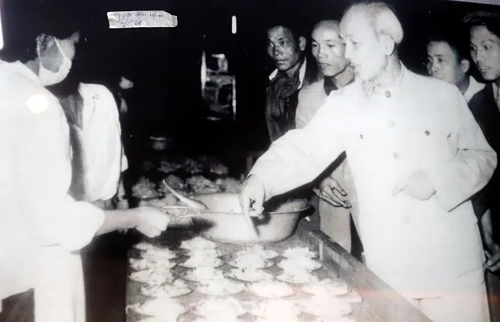 Công bố “Tuyên ngôn của Đảng Cộng sản” - ảnh 1