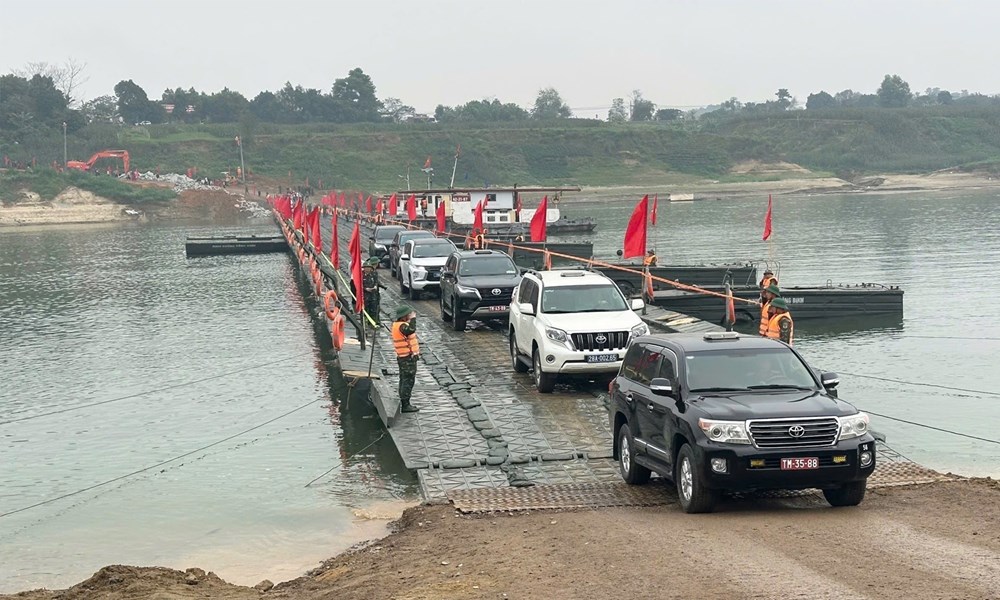 Tăng tốc chuẩn bị xây cầu Sông Lô mới, quyết thông tuyến trước Tết 2027 - ảnh 1
