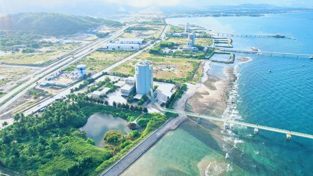 Điều chỉnh quy hoạch KKT Vân Phong, giữ định hướng trung tâm du lịch biển quốc tế - ảnh 1