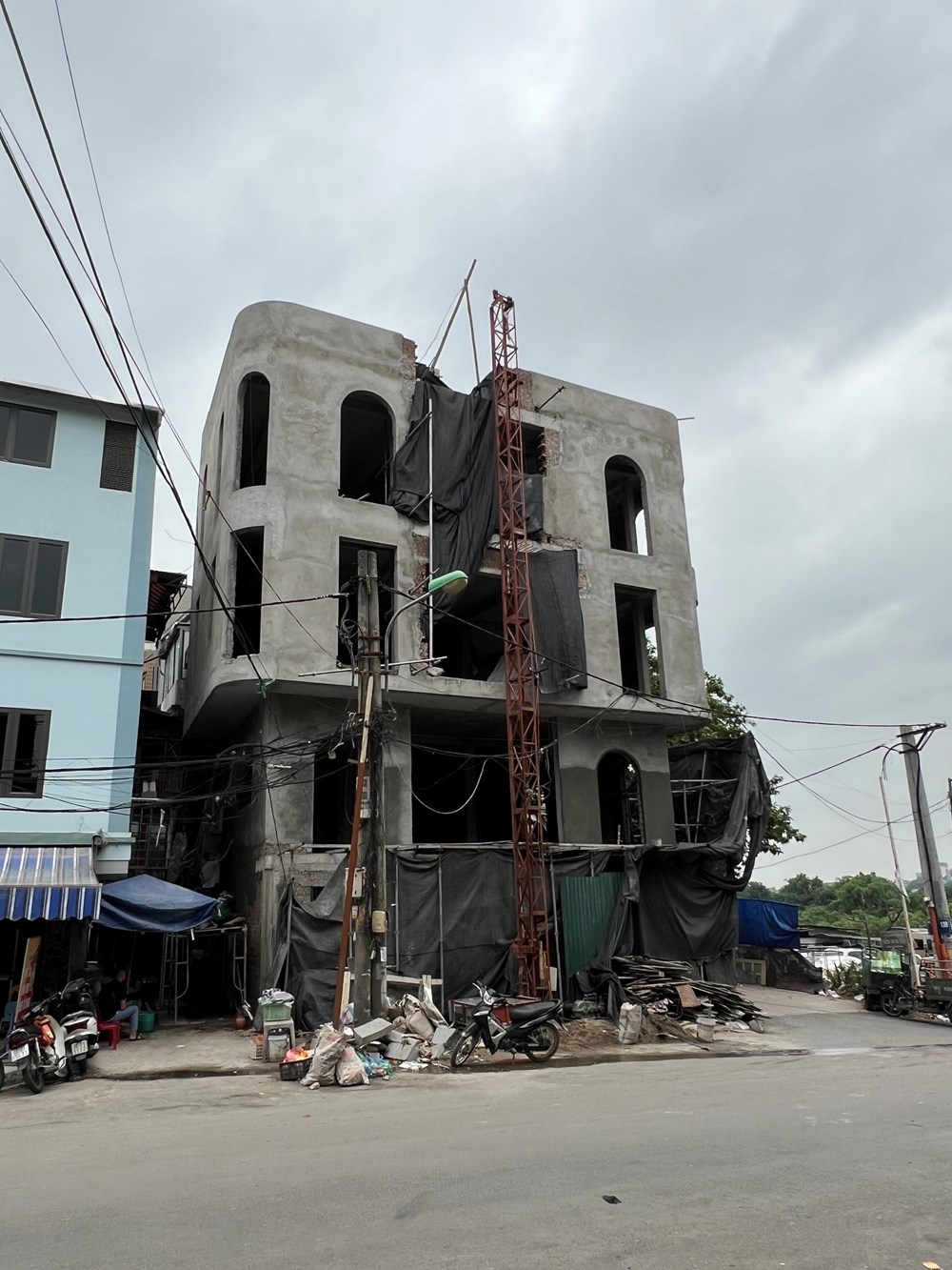 Kiểm soát xây dựng ven sông Hồng: Thách thức cân bằng giữa quy hoạch và đời sống - ảnh 3