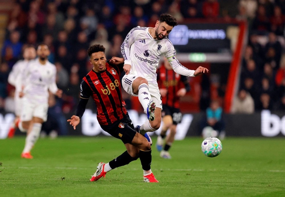 Ngoại hạng Anh: MU hai lần dẫn trước vẫn hòa tiếc nuối  - ảnh 1