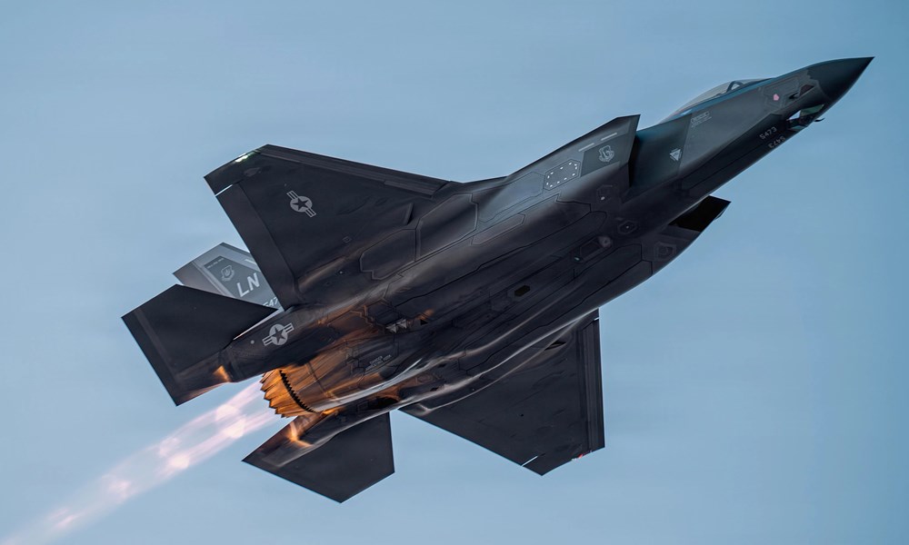 Iran tuyên bố bắn trúng F-35 Mỹ: Lộ “kẽ hở” của tiêm kích tàng hình? - ảnh 1