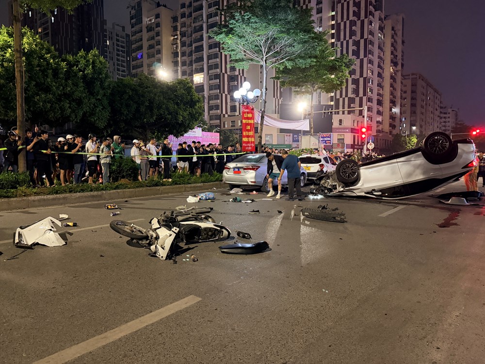 Khởi tố tài xế Lexus tông 5 xe chờ đèn đỏ ở Hà Nội  - ảnh 1