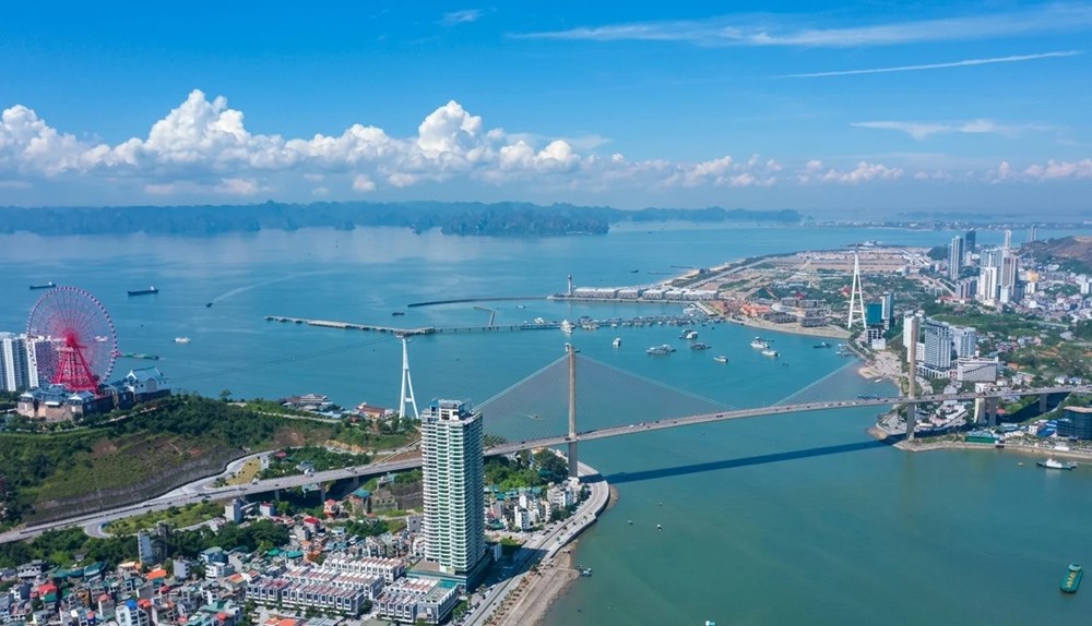 Đề xuất quy hoạch vịnh Cửa Lục thành “trái tim” du lịch - dịch vụ của Quảng Ninh - ảnh 1