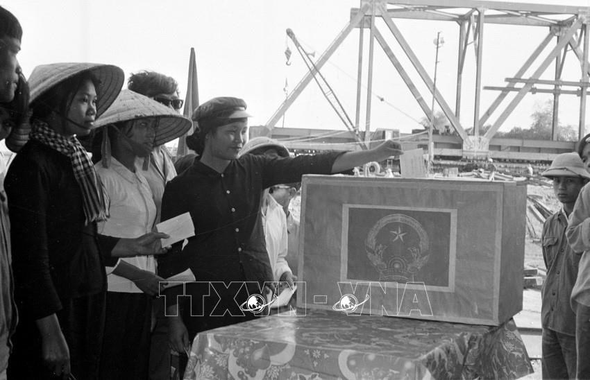 Ngày Tổng tuyển cử bầu Quốc hội của nước Việt Nam thống nhất - ảnh 1