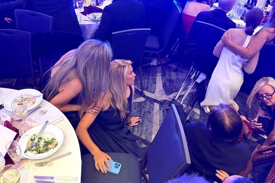 Vụ nổ súng tại tiệc báo chí Nhà Trắng dấy lên lo ngại về lỗ hổng an ninh đa lớp - ảnh 1