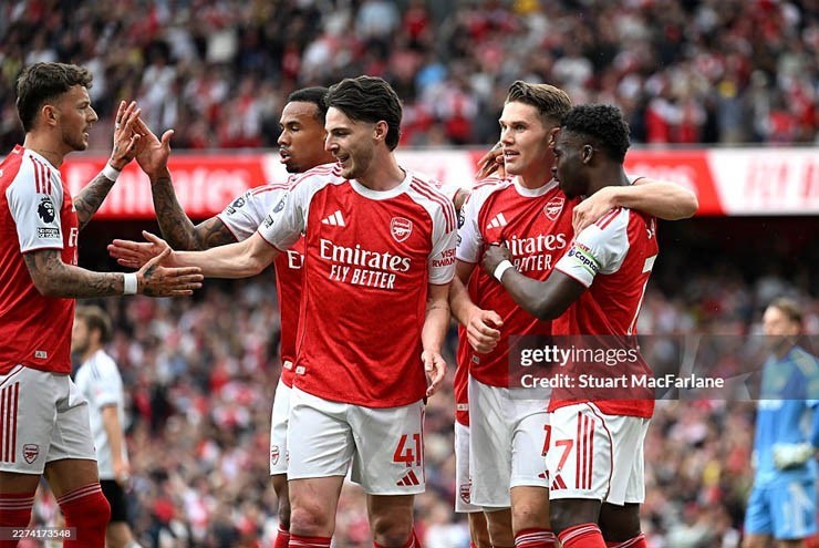Arsenal thắng đậm Fulham, gây sức ép lớn lên Man City - ảnh 1
