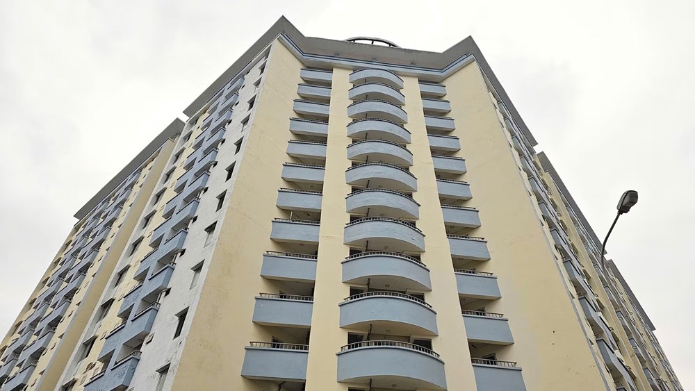 Chung cư ngủ quên 15 năm trên “đất vàng” bất ngờ hồi sinh   - ảnh 1